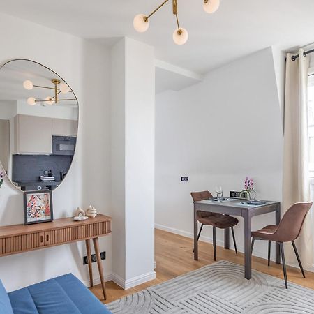 דירות פריז Luxurious Flat In The Center מראה חיצוני תמונה